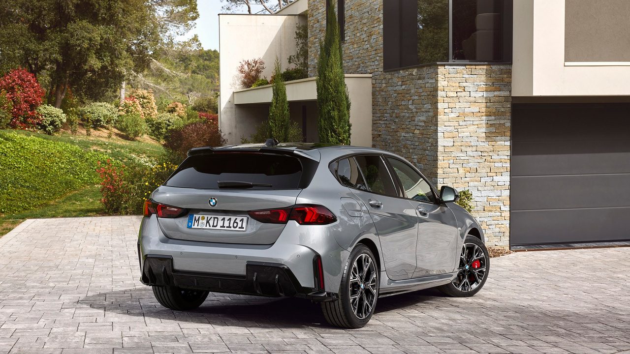 Yeni BMW 120 Türkiye’de: Performans ve Lüks Bir Arada