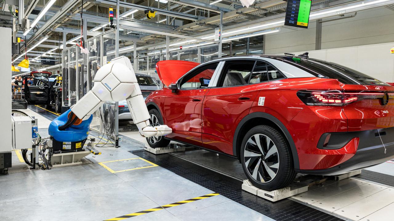 Almanya’nın Elektrikli Araç Pazarında Zorlu Dönem,