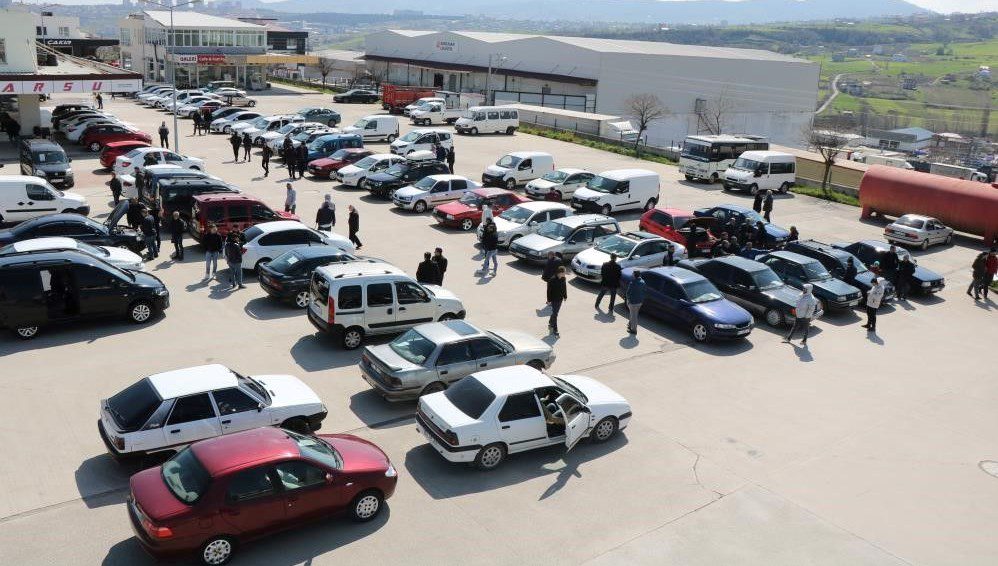İkinci El Otomobil Piyasasında Talep Düşüşü, Fiyat Artışı Sınırlı Kaldı
