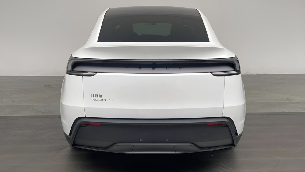 Tesla Model Y Juniper: Elektrikli SUV Dünyasında Yeni Bir Çağ Açılıyor!