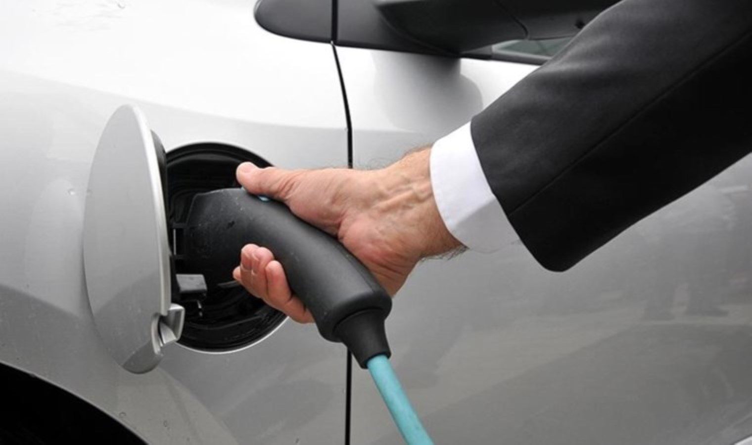 Türkiye’de Elektrikli Araç ve Şarj Noktası Sayısında Büyük Artış