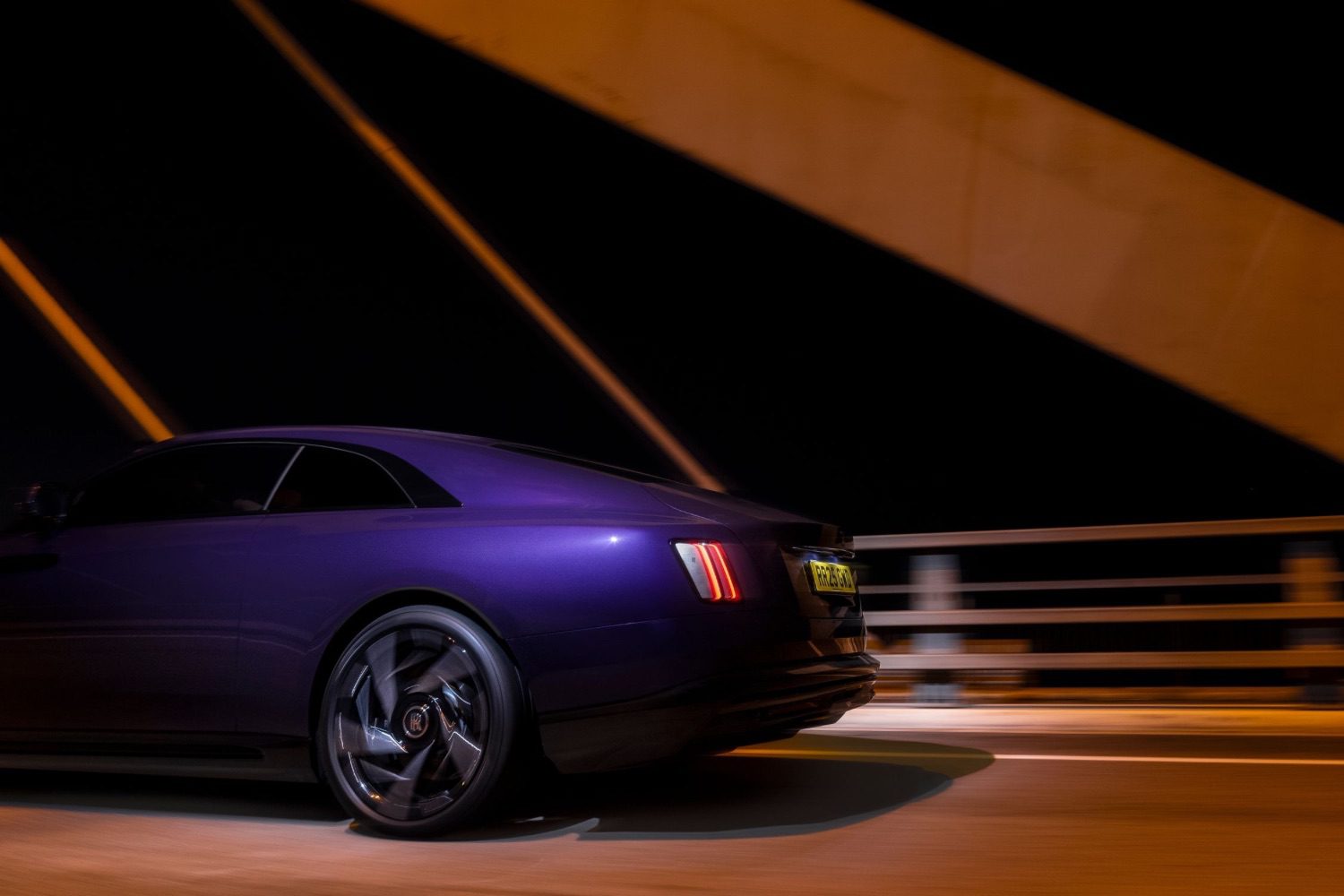 Spectre Black Badge is the most powerful Rolls-Royce ever - car and  motoring news by CompleteCar.ie