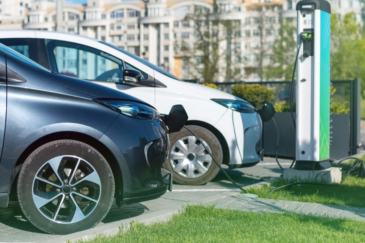 Elektrikli Otomobillerin Yükselişi: Dizel Araçların Payı Hızla Düşüyor!