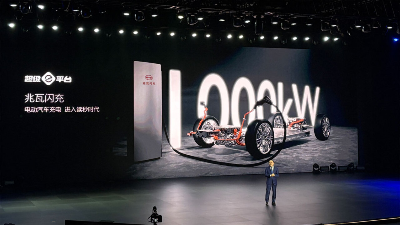 Google Asistan Yerine Yeni Nesil Gemini