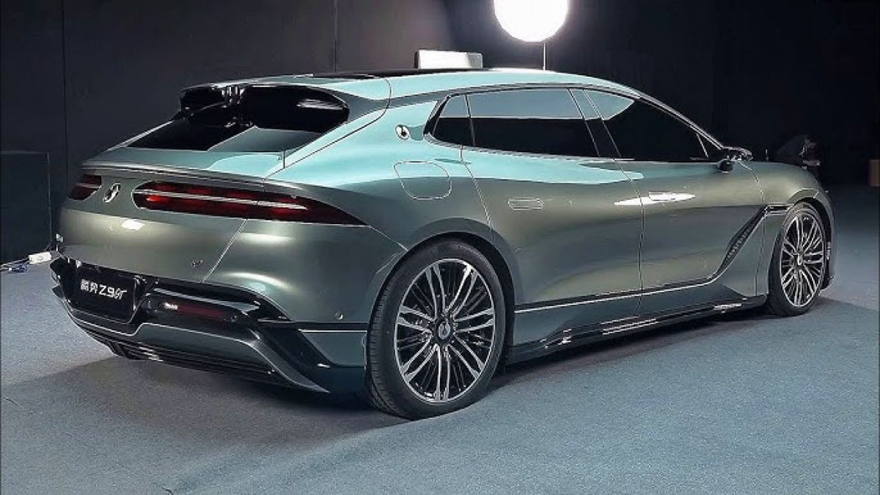 Denza, Avrupa Pazarı İçin Porsche Panamera’ya Rakip Elektrikli Z9 GT’yi Tanıtacak