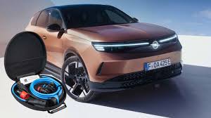 Opel, Yeni Elektrikli Grandland Modelini Tanıttı,