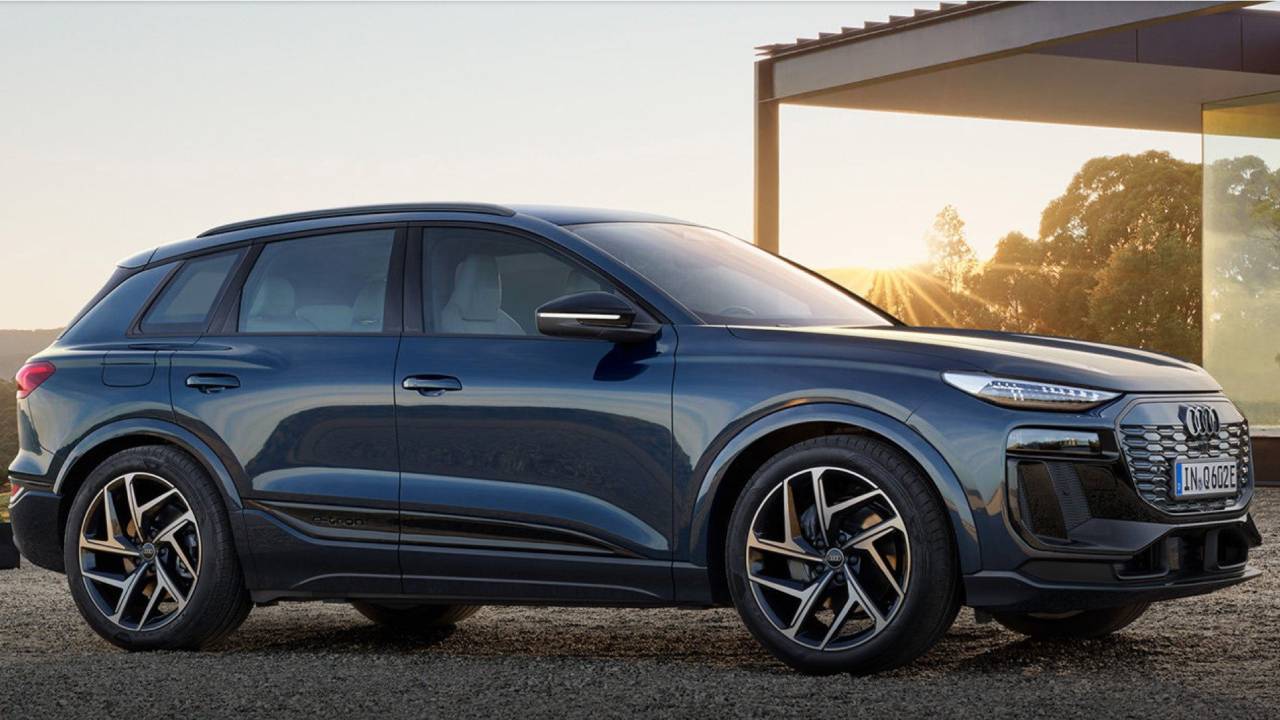 Audi’nin Yeni Elektrikli SUV’si Q6 e-tron Türkiye’de! İşte merak edilenler