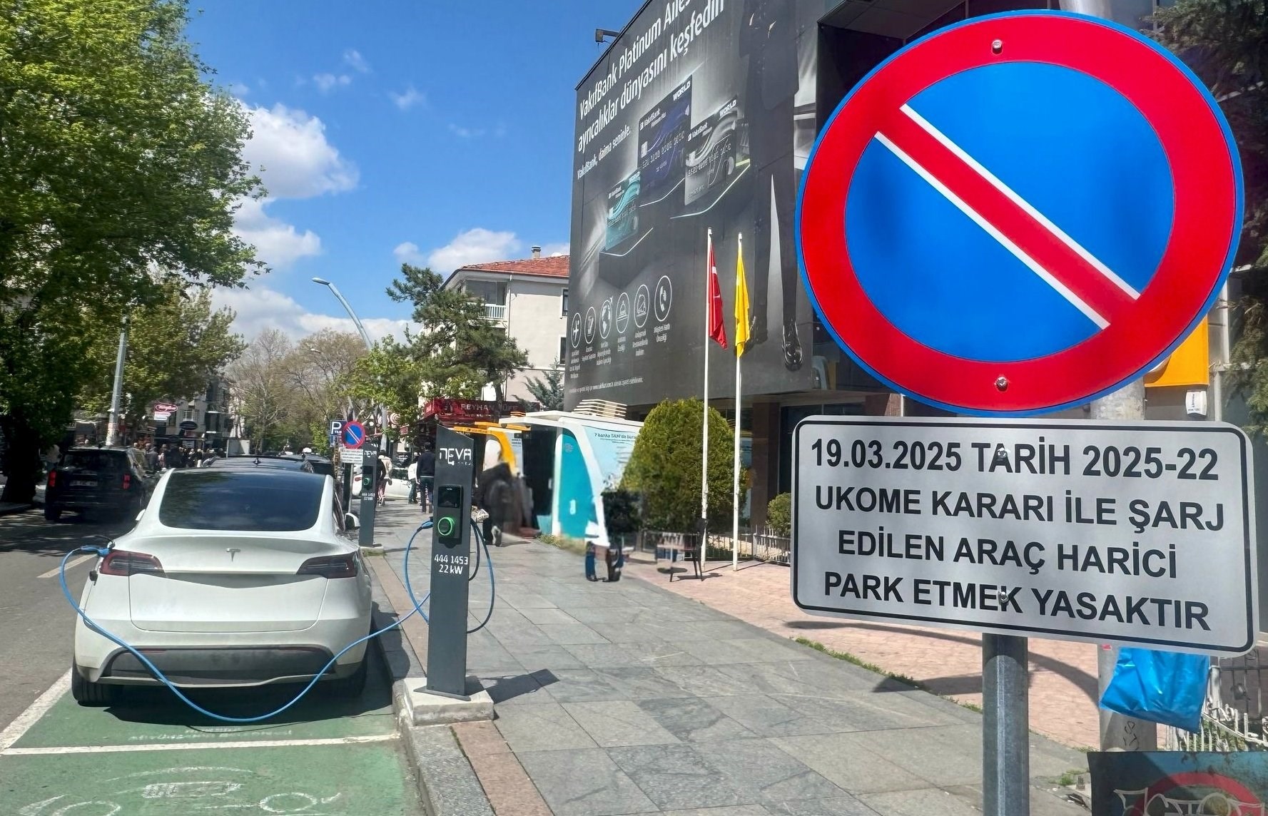 Ankara'da şarj istasyonlarına park yasağı getirildi | DonanımHaber