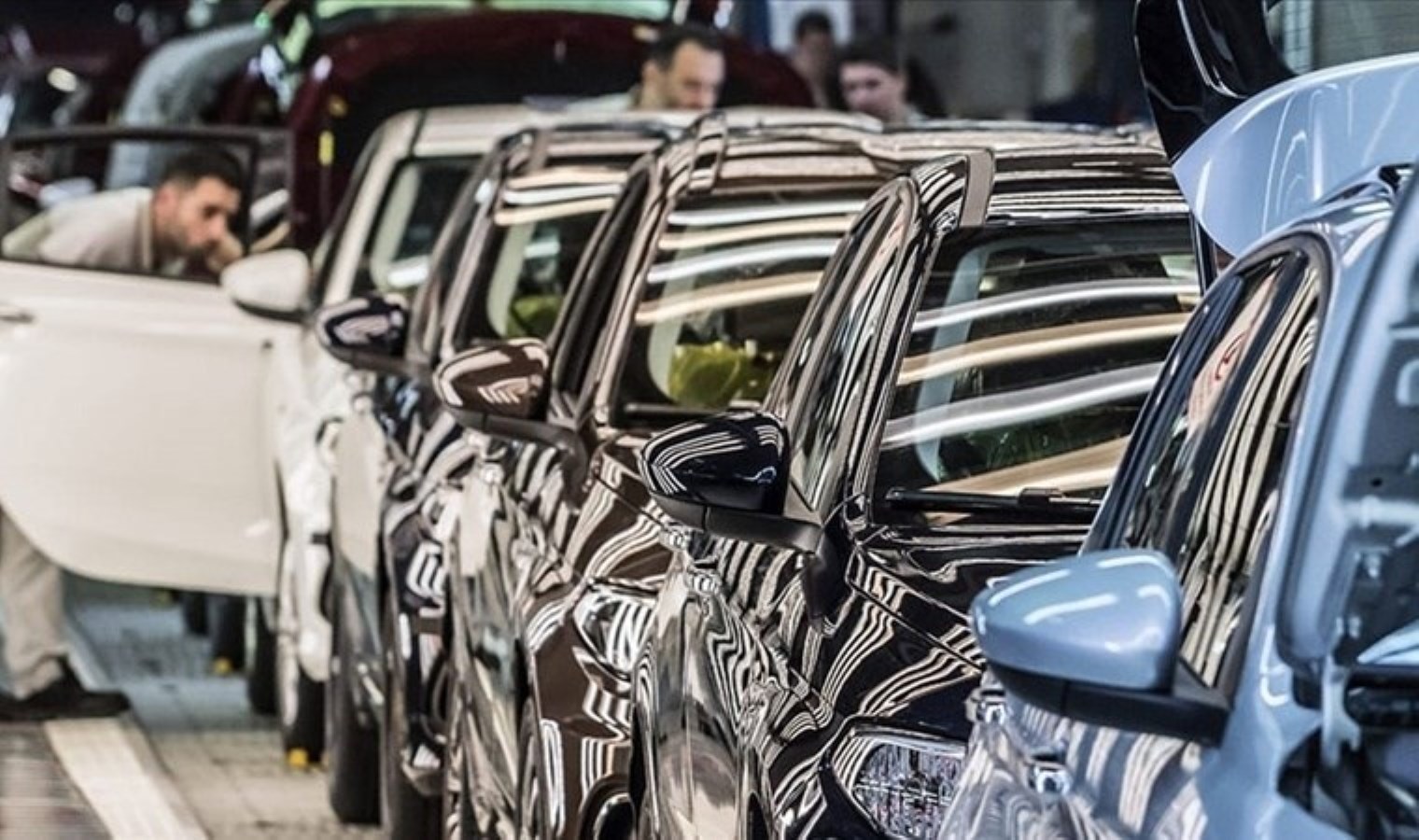 Otomotiv Sanayi 2025’in İlk 4 Ayında Neler Yaşadı? Üretim Azaldı, İhracat ve İç Pazar Dengede Kaldı