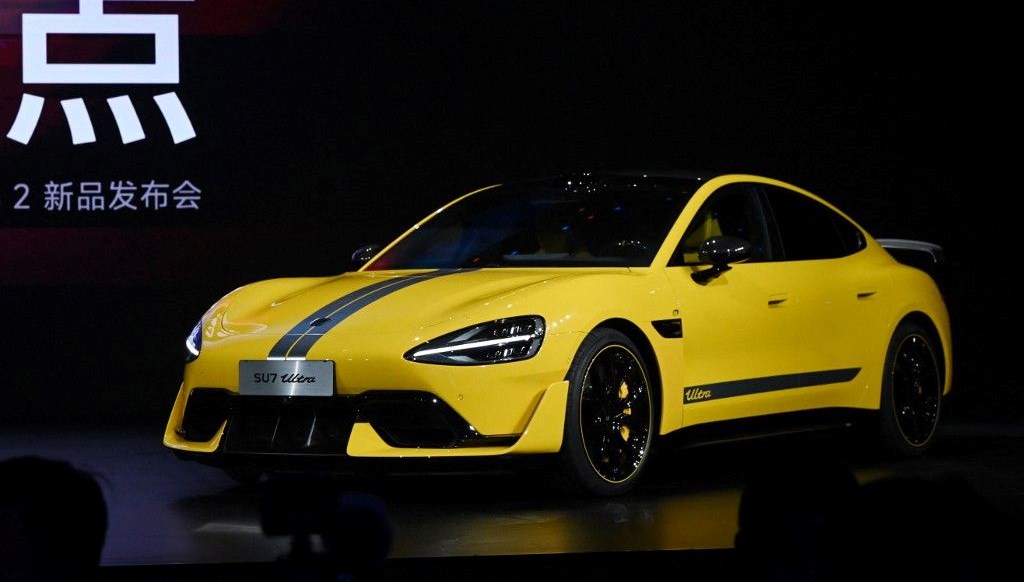 Xiaomi SU7 Ultra’da Karbon Kaput Krizi: Kullanıcılar Ayaklandı, Hisseler Çakıldı