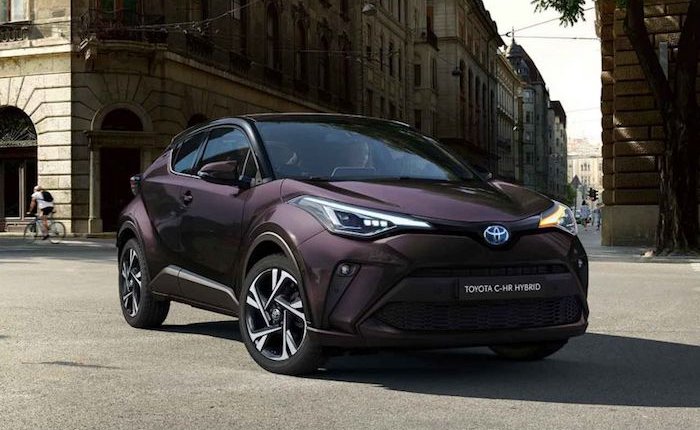 Toyota, hibrit aracı C-HR'yi Sakarya'da üretecek