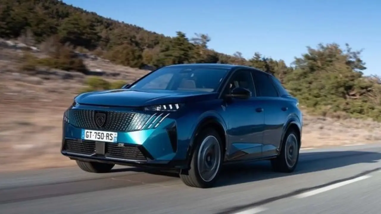 2025 Peugeot 3008 Plug-in Hybrid Türkiye’de Sahneye Çıkıyor