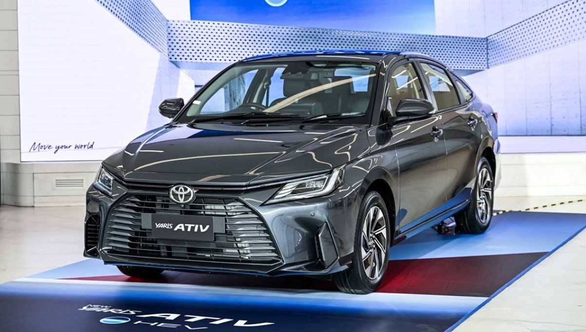 2025’te Hibrit Küçük Sedan Arayanlara: Toyota Yaris Ativ GR Sport’un Tüm Detayları