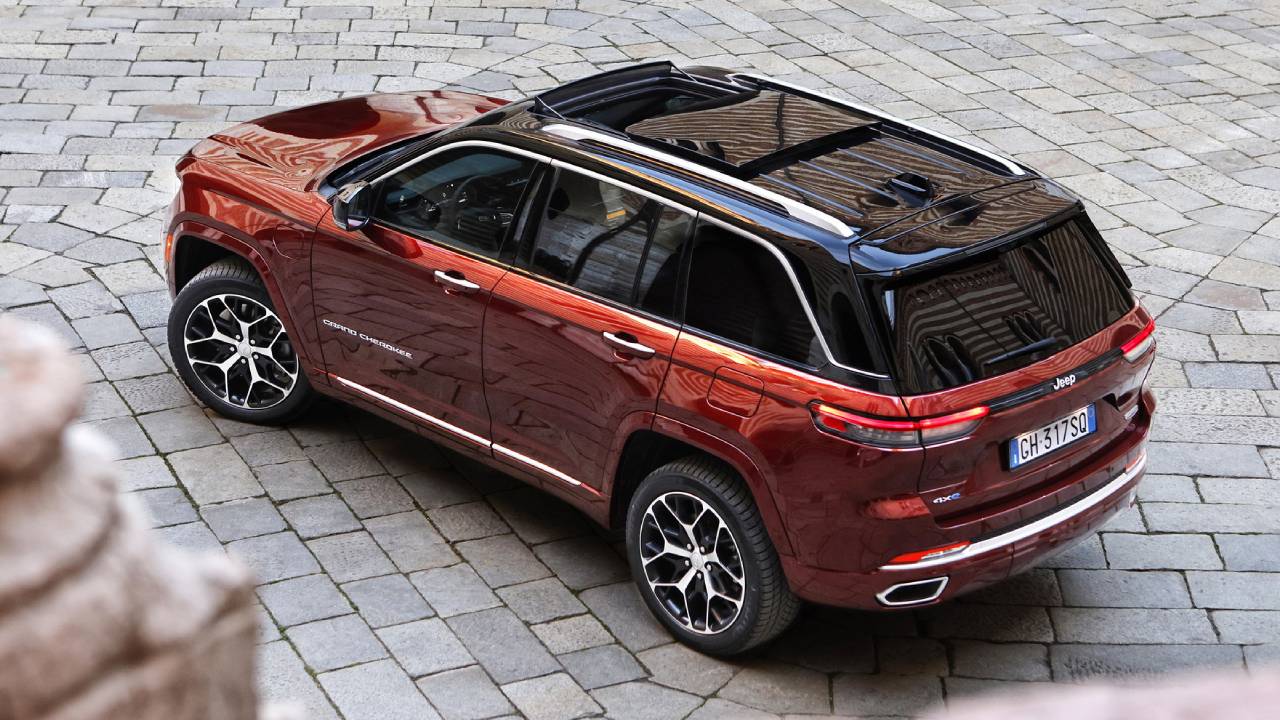 2022 Jeep Grand Cherokee Avrupalı versiyonuyla sahnede - LOG