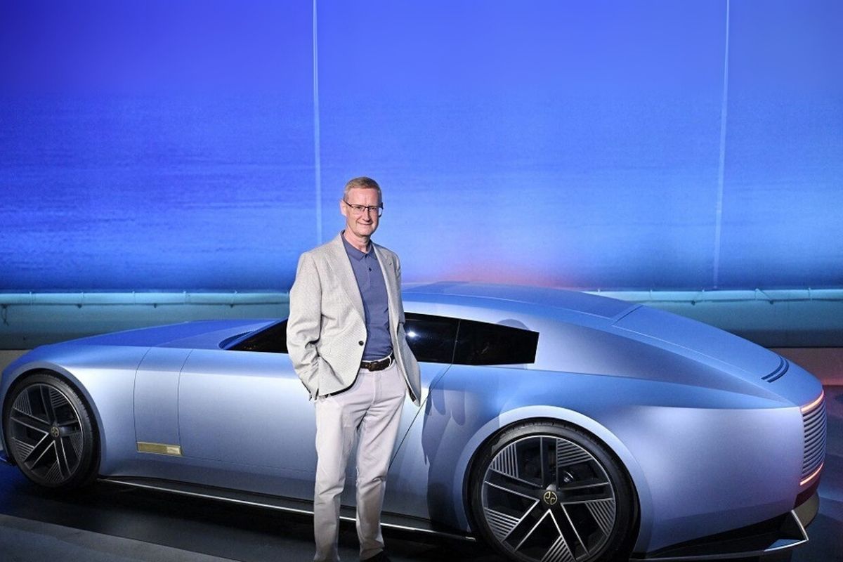 Adrian Mardell’in Mirası ve Finansal Zirve Jaguar Land Rover’da CEO Değişimi