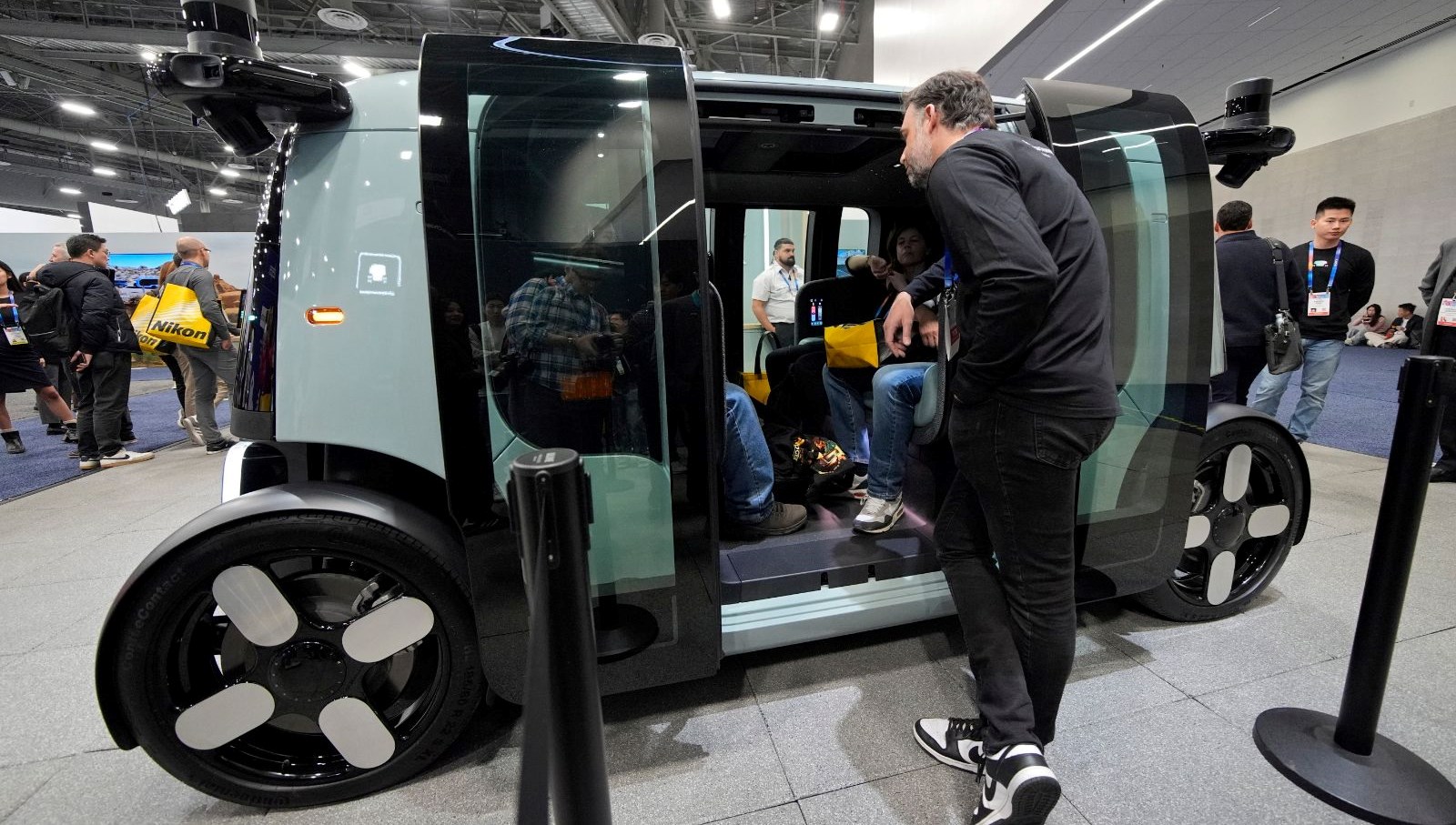 Amazon’un Direksiyonsuz Geleceği Başladı Zoox’a Tarihi Onay Geldi!