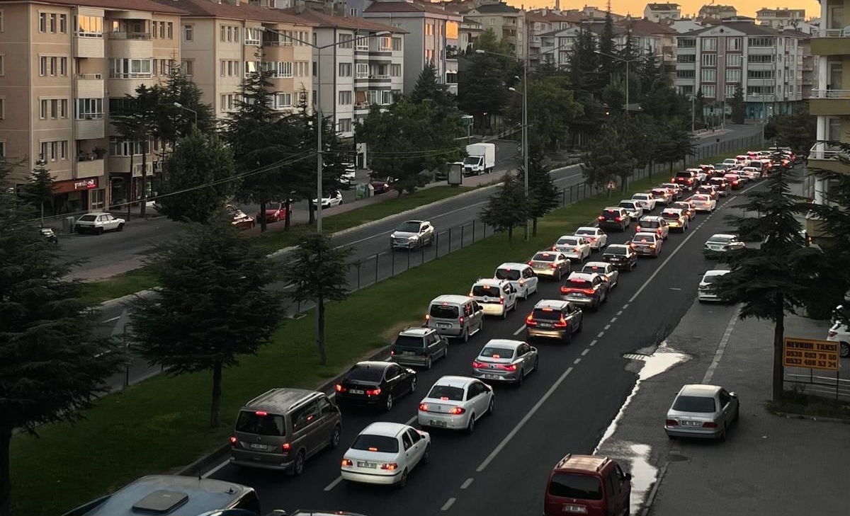 Nevşehir'de Temmuz Ayı İtibariyle Trafiğe Kayıtlı Araç Sayısı 168 Bin 377  Oldu - ND Haber