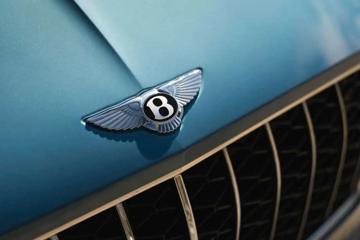 Bentley Continental Supersports, Markanın İlk Arkadan İtişli V-8 Performans Canavarı