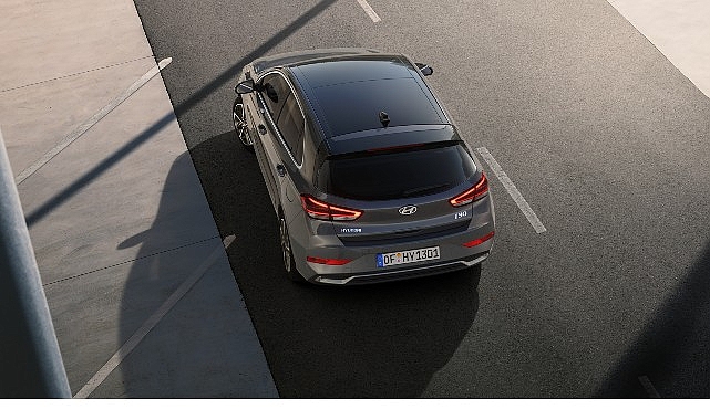 C-HB Segmenti Yeniden Şekilleniyor! Hyundai i30 140 PS Mild Hibrit ile Yollarda