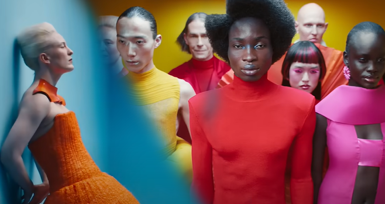 Cesur Bir Yeniden Markalaşma mı, Yok Oluşun Başlangıcı mı?