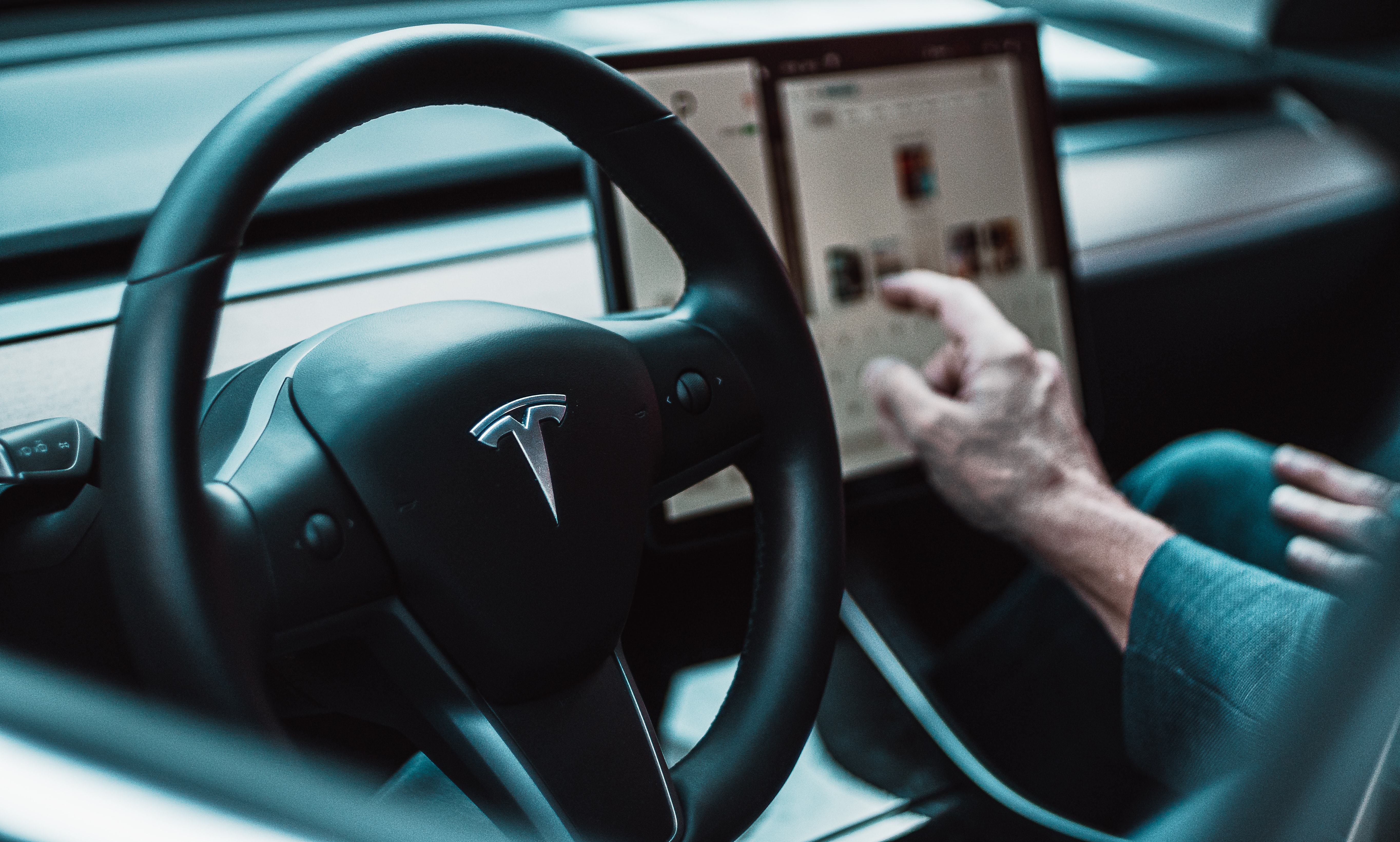 Tesla, Geleceğin Otonom Araçlarını Üretmek İçin Yapay Zeka Teknolojisini  Nasıl Kullanıyor? | IoT Türkiye | Türkiye'nin En Büyük Nesnelerin İnterneti  Ekosistemi
