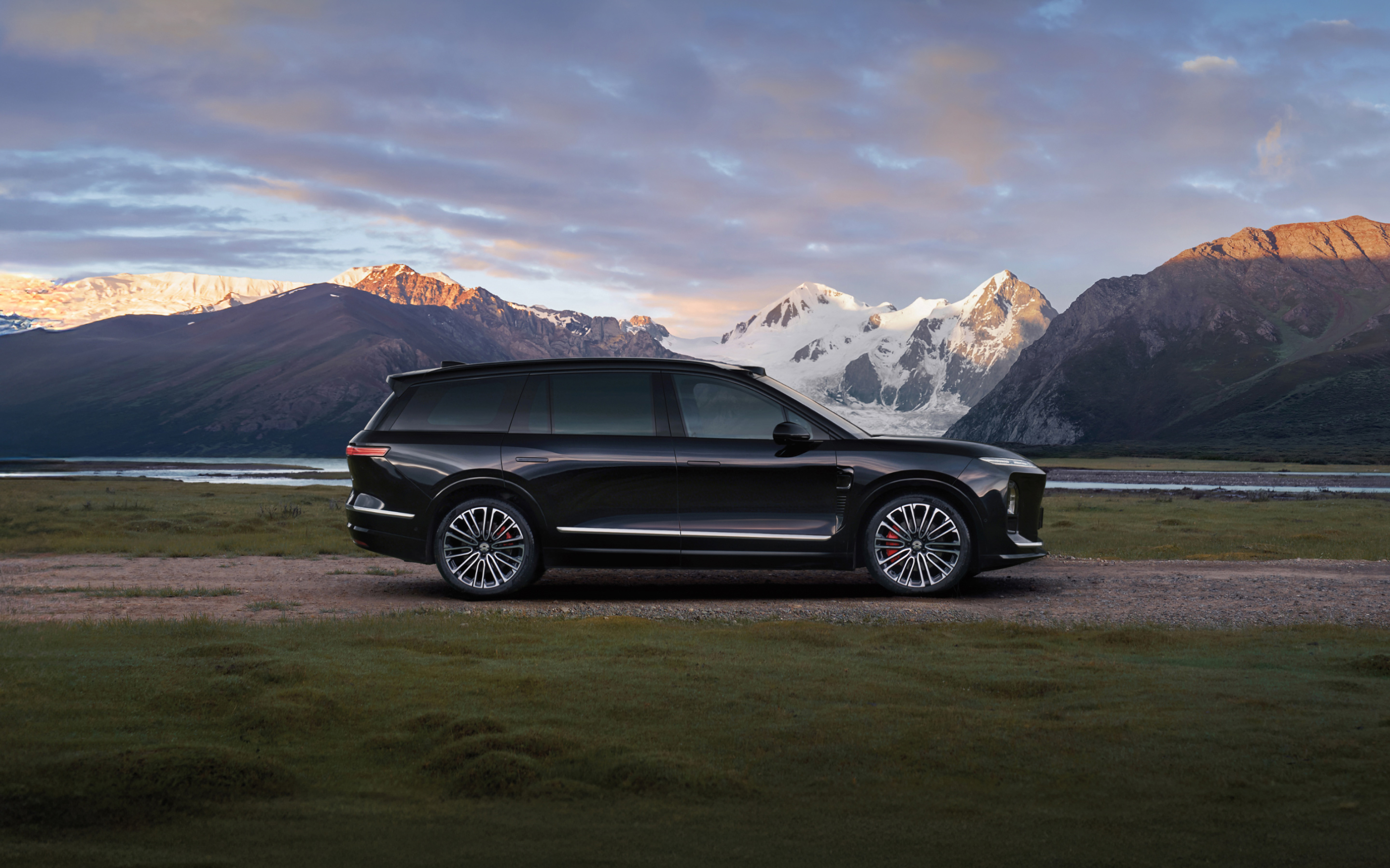 NIO ES8: Innovate to New Horizons | NIO