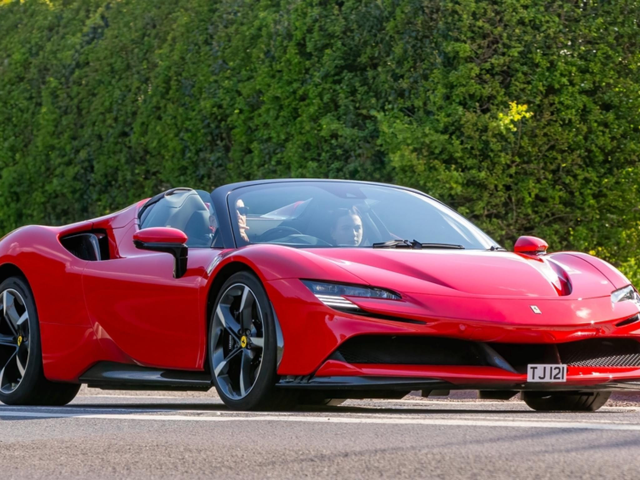 Ferrari'nin ilk çeyrek gelirleri beklentiyi aştı - Midas