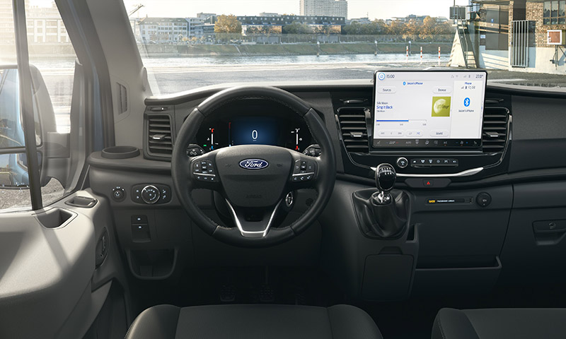 Ford Transit'e yeni dijital özellikler yükleniyor!