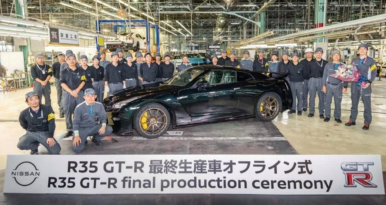 Geceyarısı Moru ve Son Turbo, Nissan R35 GT-R Tarihe Karışıyor!