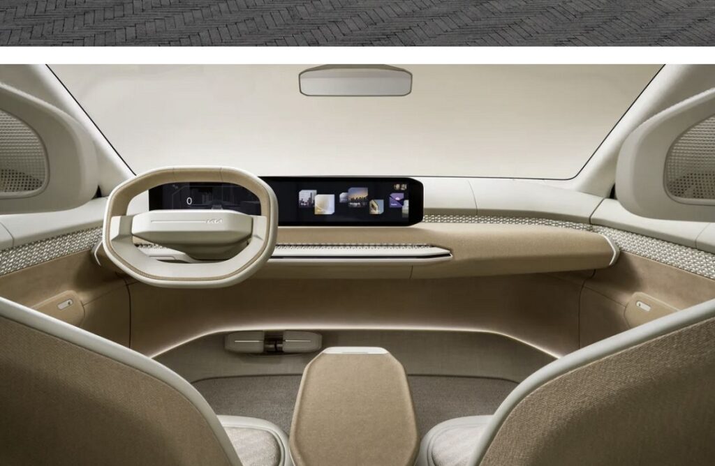 KIA EV4 konseptini tanıttı | Türkiye Elektrikli ve Hibrid Araçlar Derneği