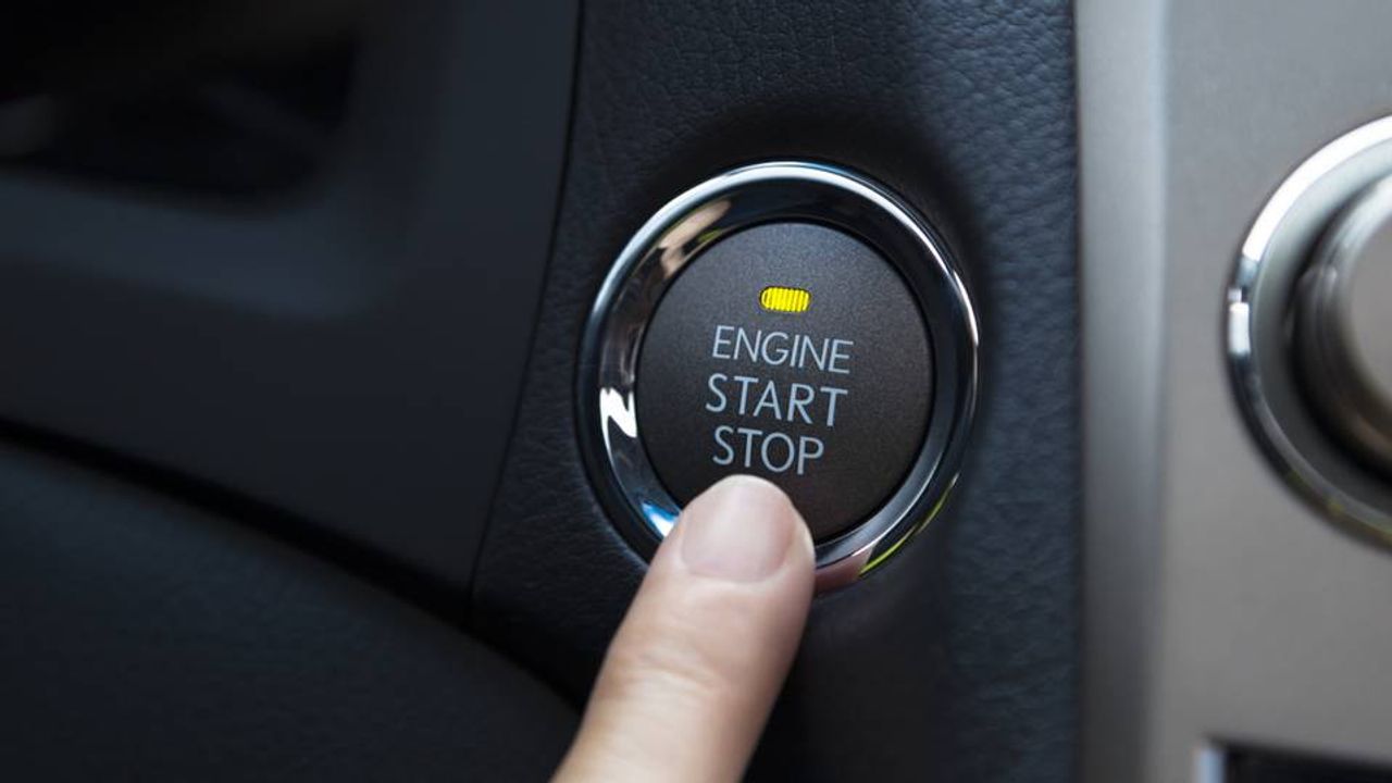 Araç motorunun ömrünü kısaltan hata! Farkında olmadan herkes yapıyor