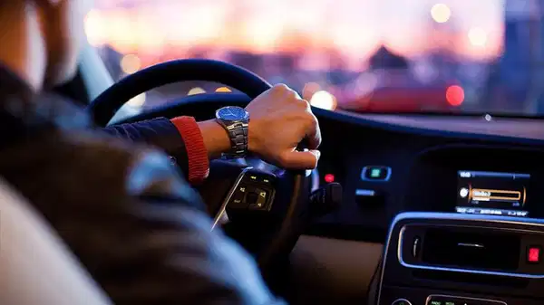 Resmi Gazete'de yayımlandı... Araç sahipleri dikkat: Artık resmen zorunlu!  - Son Dakika Türkiye Haberleri | Cumhuriyet