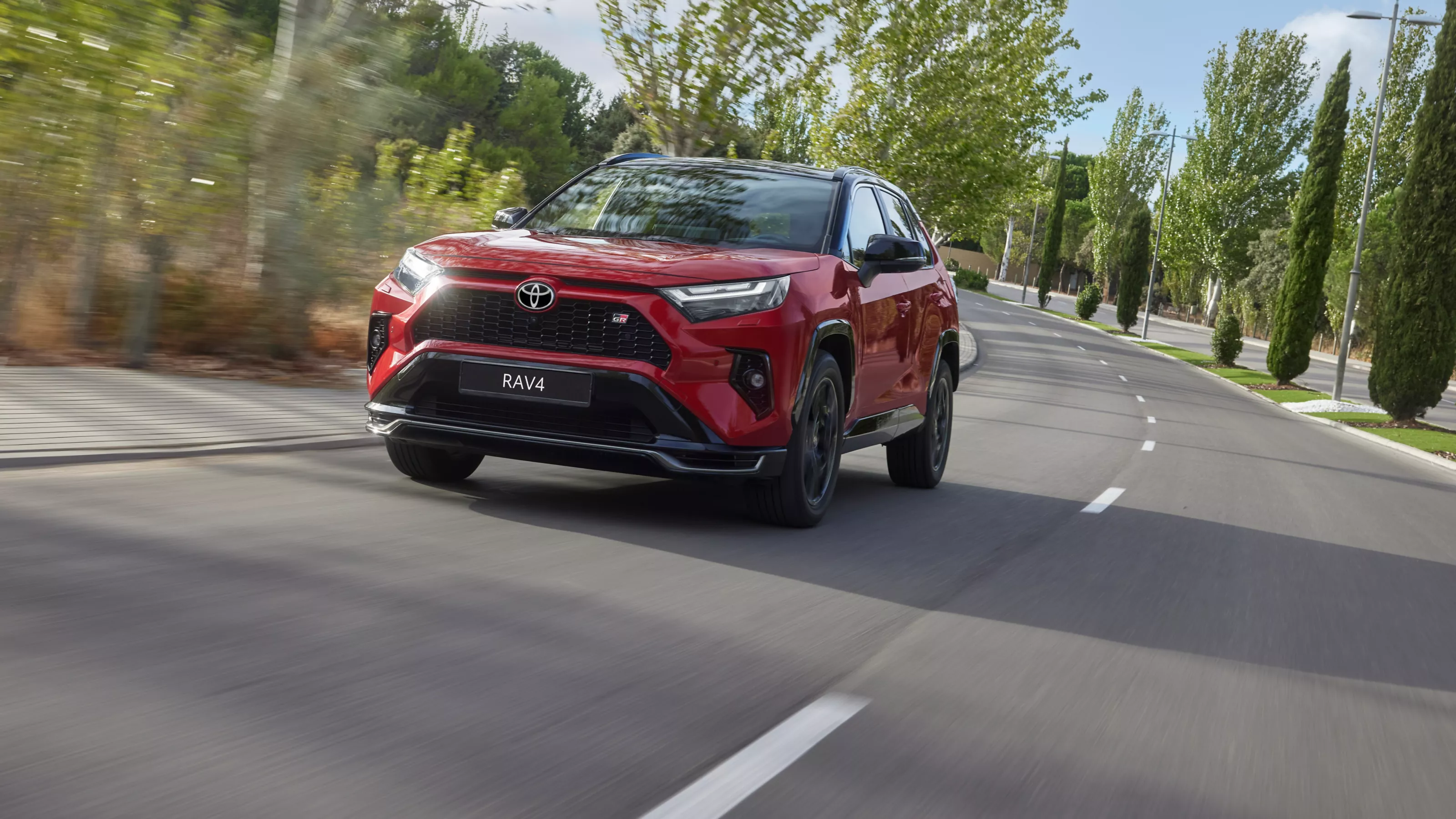 Toyota RAV4 Hybrid SUV Modeli ve Fiyat Listesi | Toyota Türkiye