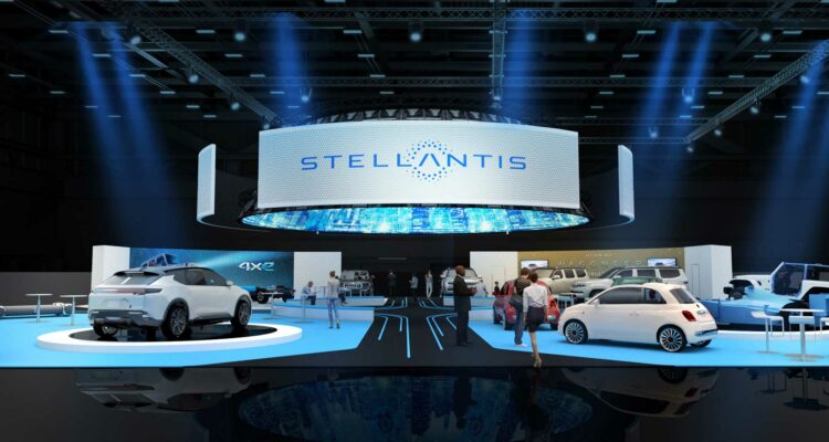 🚘 Stellantis, ABD'de Tesla ile, Küresel Pazarda ise Çin ile Yarışıyor -  Midas