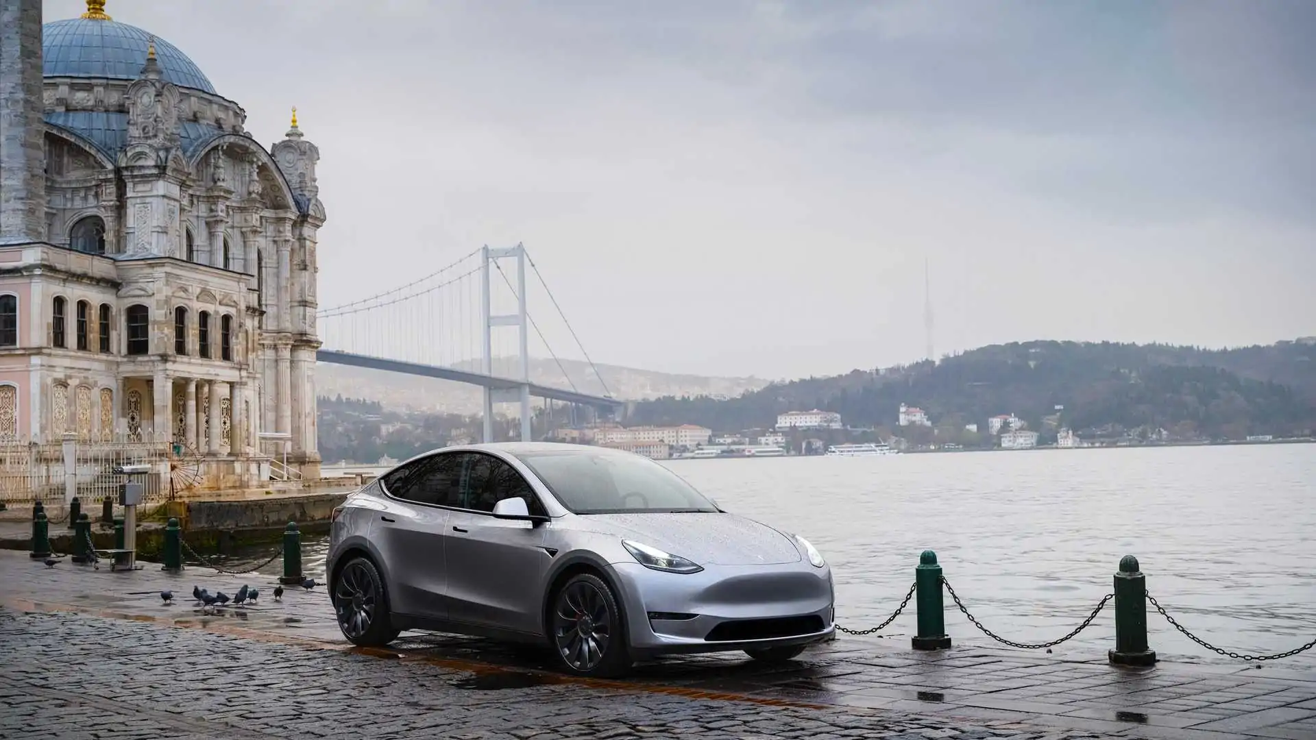 Tesla, Çin'e özel 6 koltuklu bir Model Y geliştirecek