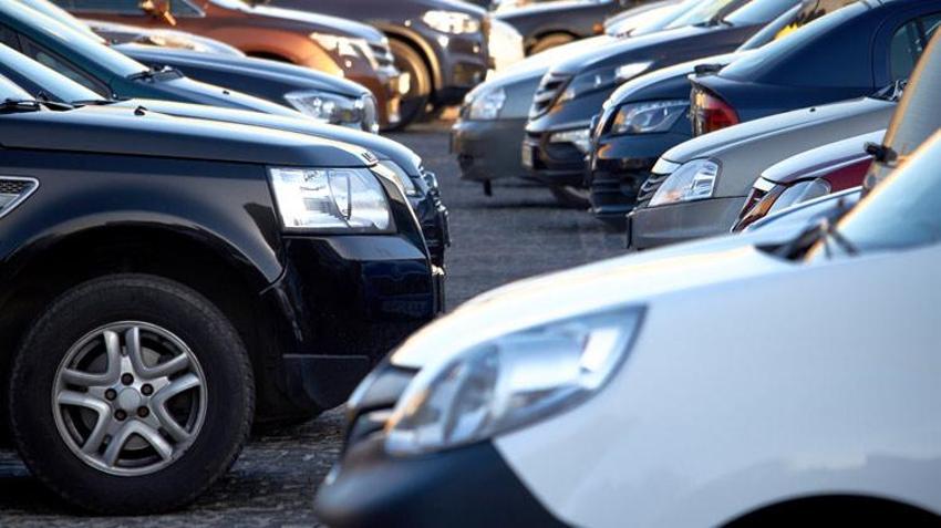 Araba alacaklar dikkat! Rüzgar tersine döndü, stoklar eriyor - Vatan  Gazetesi Ekonomi Haberleri