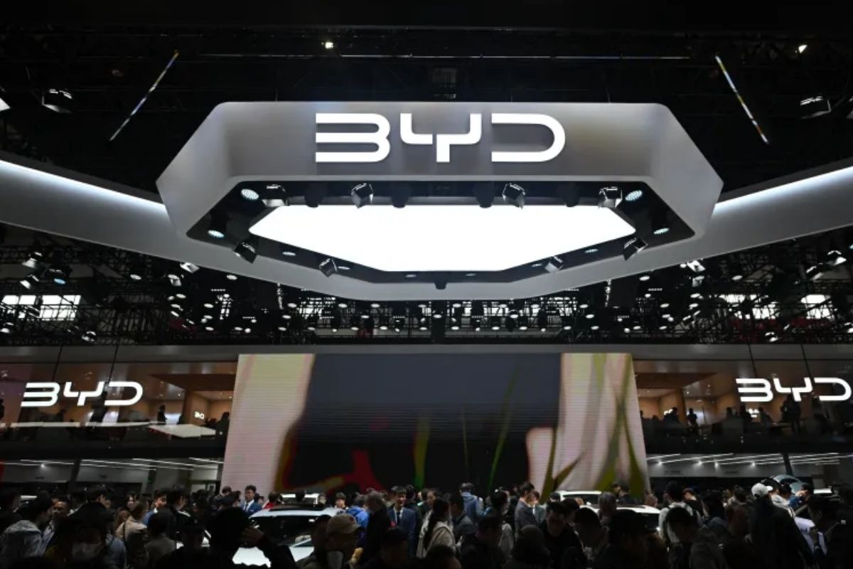 Çinli elektrikli araç devi BYD'den Manisa'ya fabrika Macaristan'a Avrupa  merkezi - Patronlar Dünyası