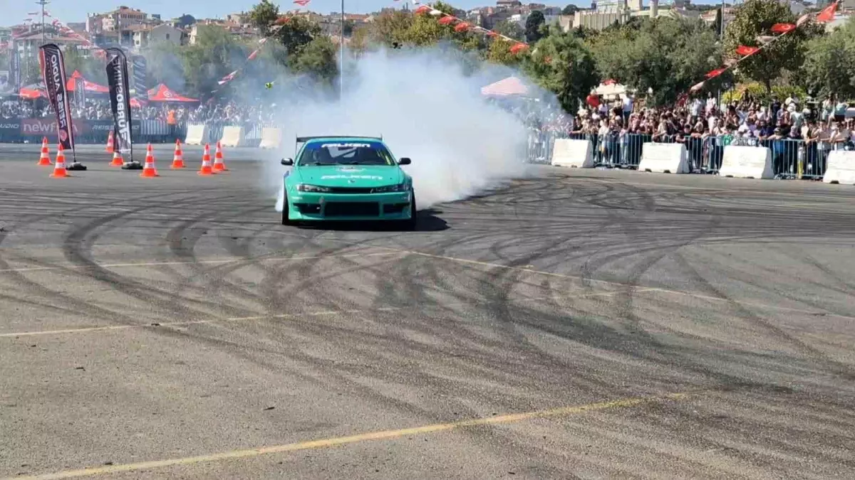 100 Modifiyeli Araç Tekirdağ’da Buluştu, Drift Şovları Nefes Kesti!
