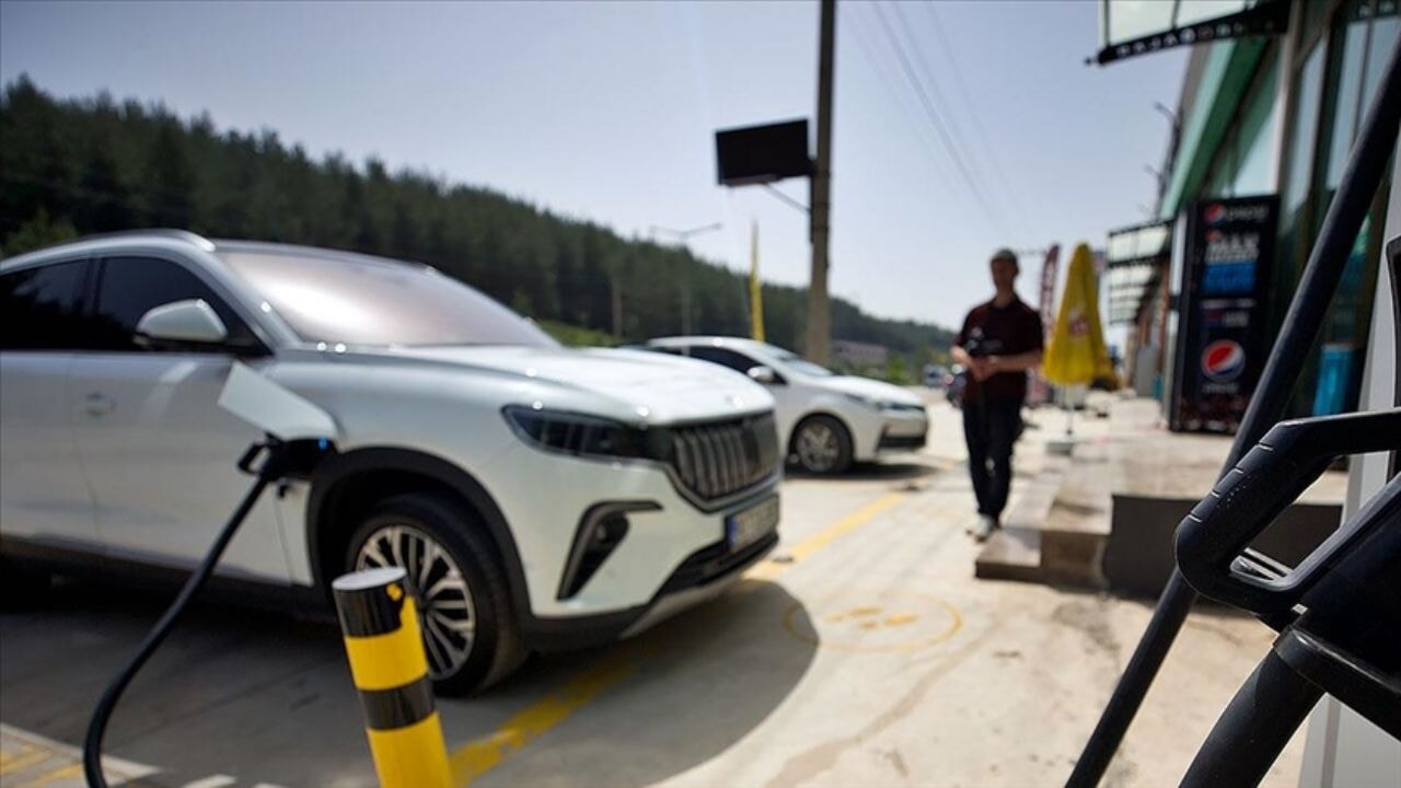 Elektrikli ve Hibrit Araçlar Satış Grafiklerini Baştan Çiziyor!