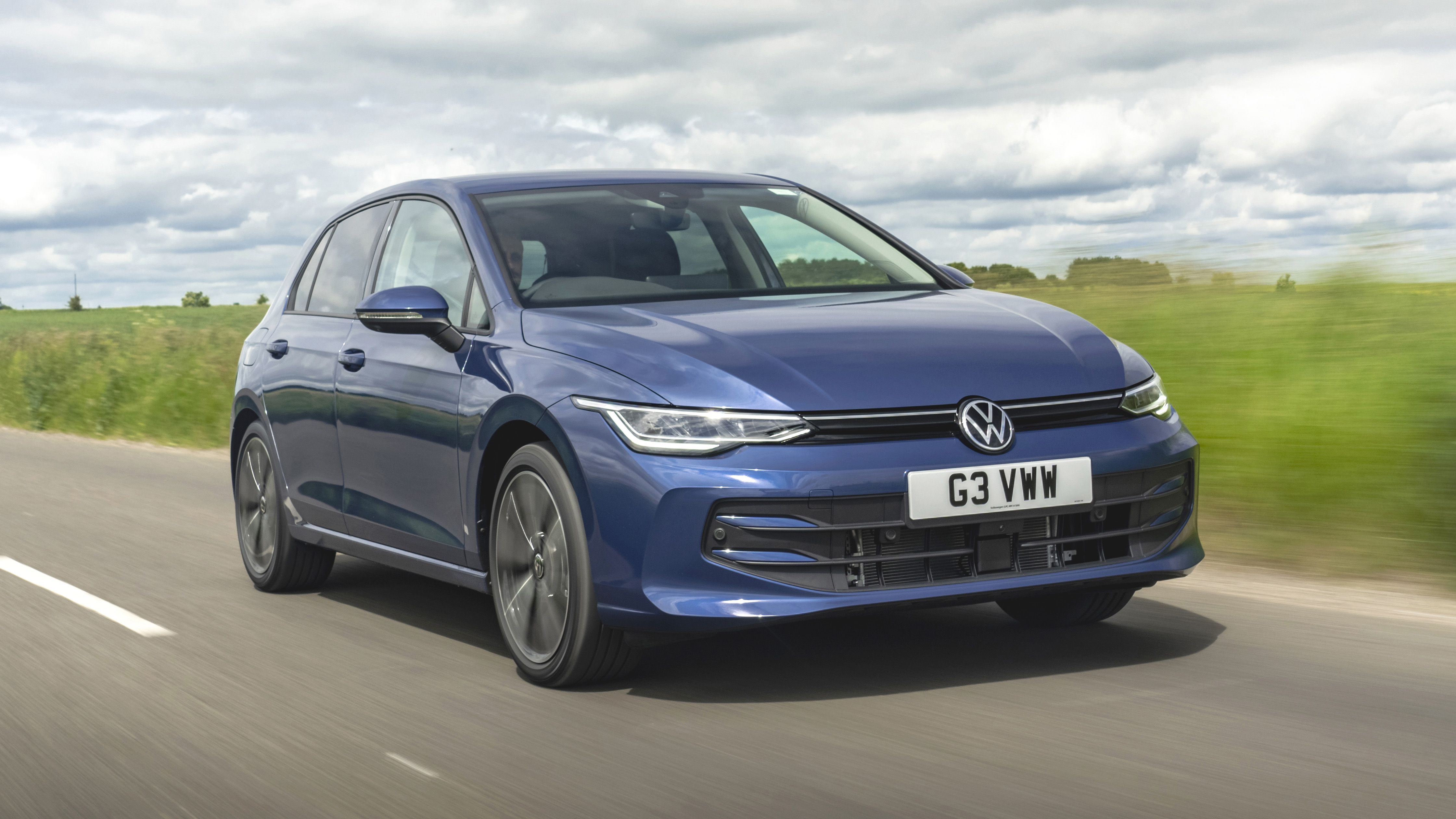 Volkswagen Golf (Mk8) Review 2025 | Top Gear