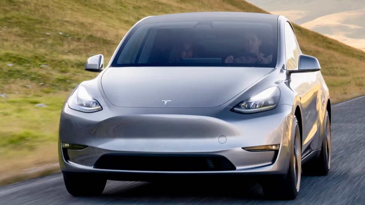 Tesla Camları Parmak Tanımıyor! 7 Bin Model Y Geri Çağrıldı, Servise Gitmeden Güncelle