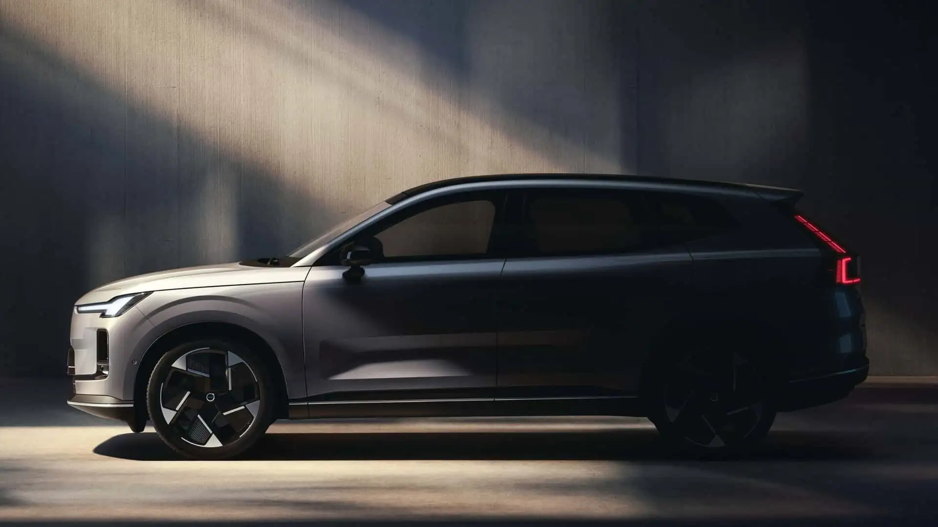 Volvo XC70 geri dönüyor!