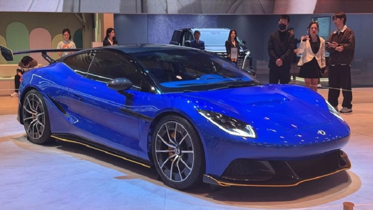 BYD'nin premium elektrikli aracı Denza yeni modeli ile sahnede! Spor  arabalar arasında öne çıktı