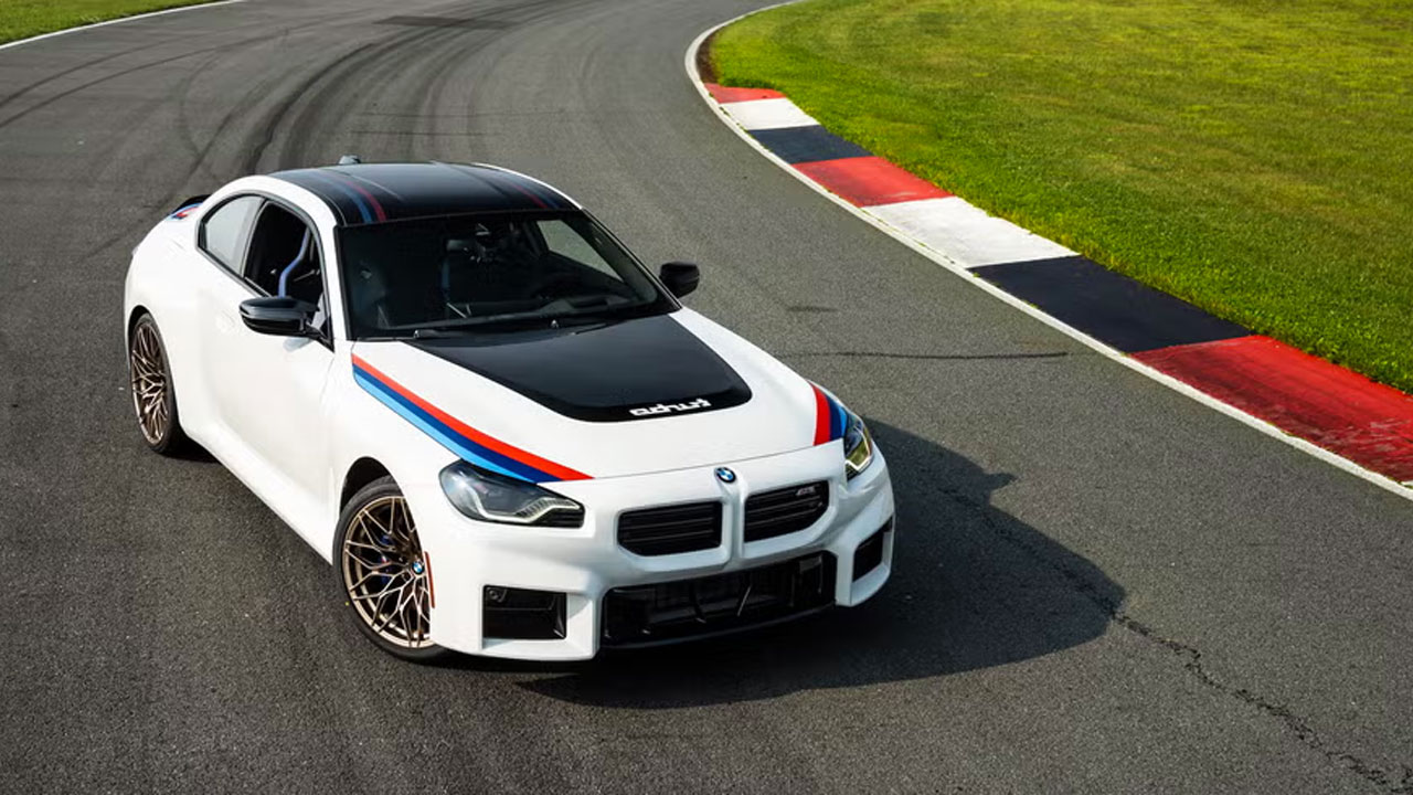 BMW M2 Turbo Design Edition, 2002 Turbo Ruhunu Manuel Şanzımanla Geri Getirdi