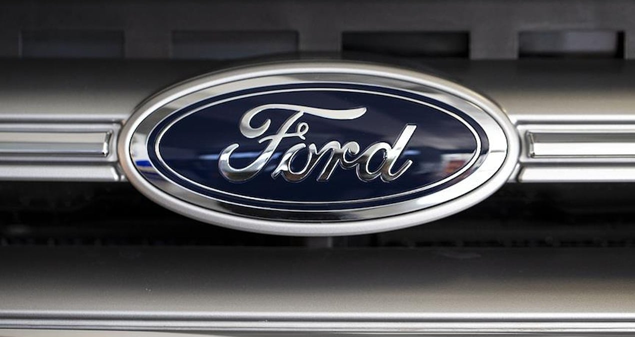 Ford 227 Bin Aracı Geri Çağırıyor, Ön Cam ve Koltuk Arızaları Sürücüleri Tehlikeye Atıyor!
