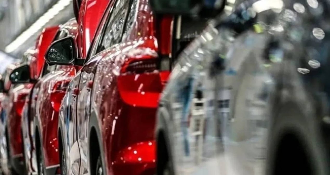 Mercedes-Benz Alarm Verdi, Satışlar Düştü, Kâr Eriyor Lüks Otomotivde Tehlike Çanları!