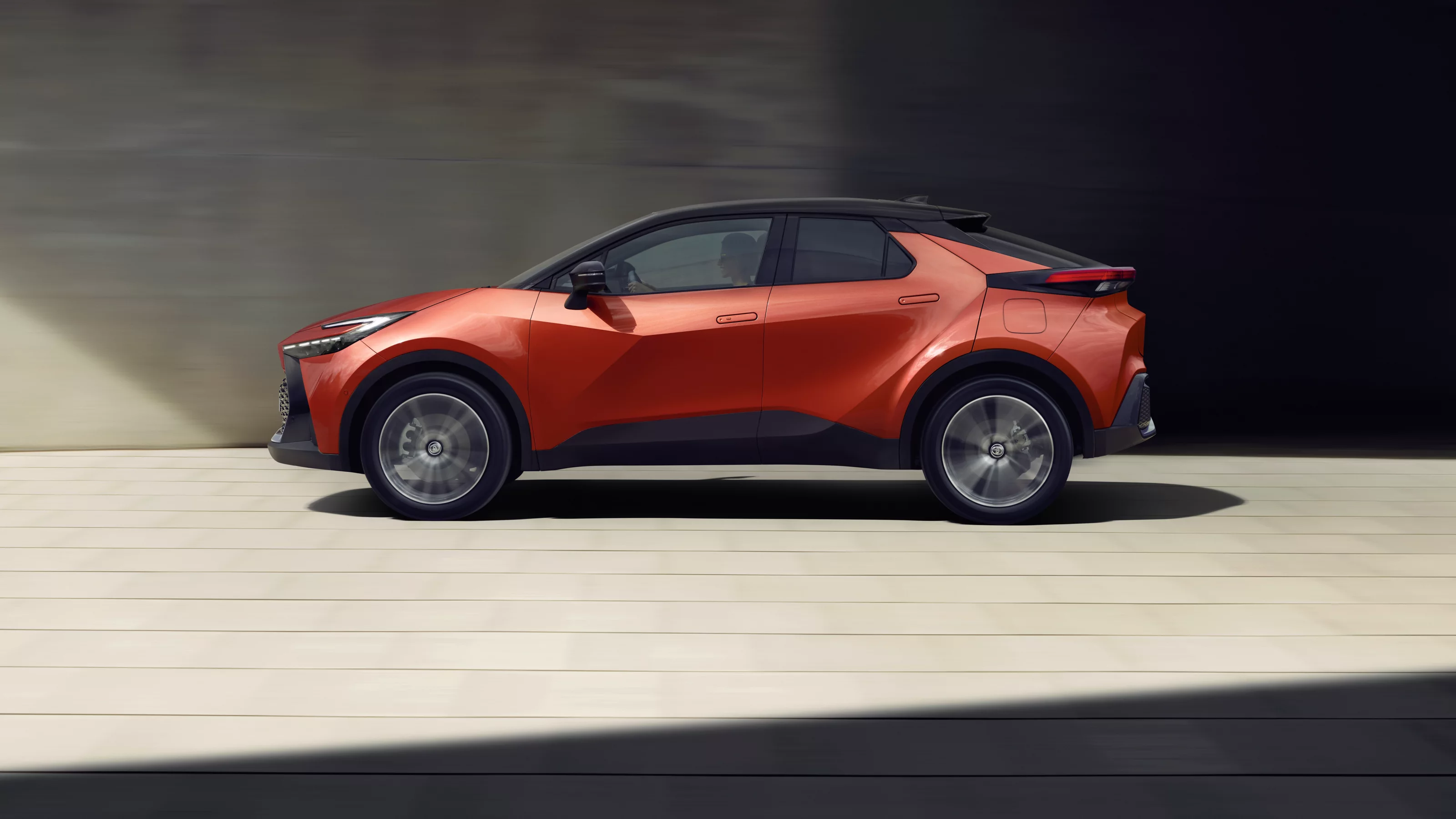 Toyota C-HR Hybrid Model ve Fiyat Listesi | Toyota Türkiye