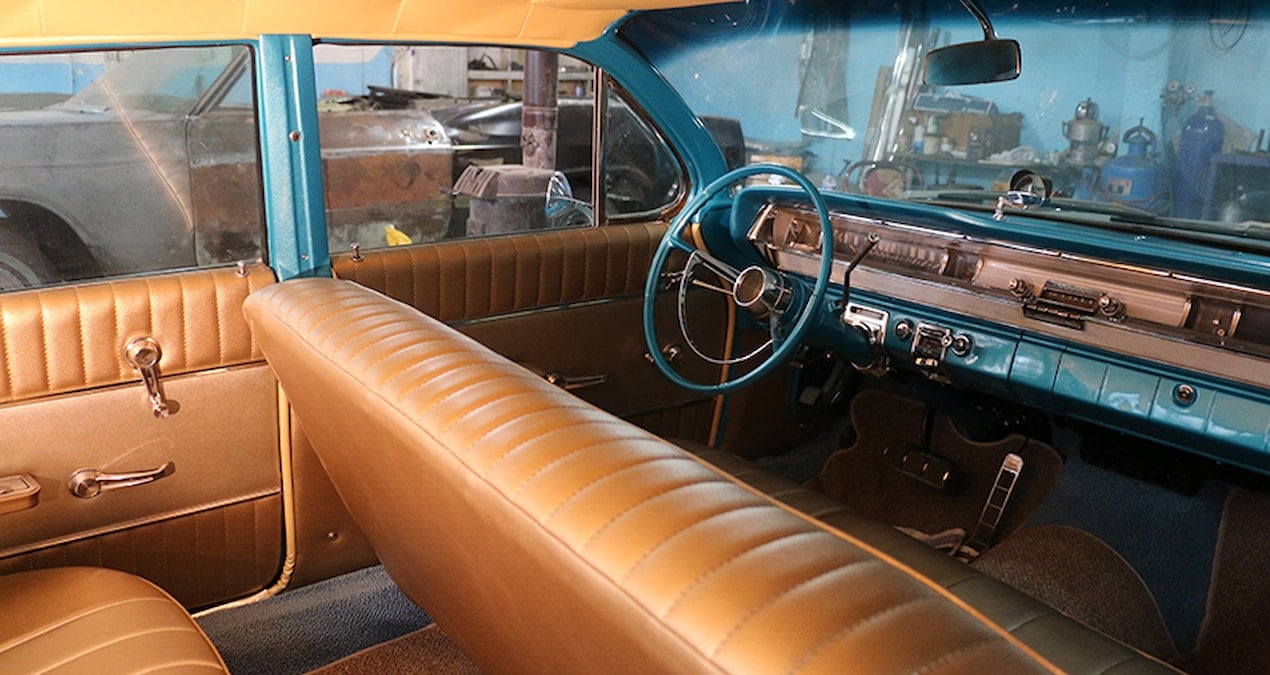 Zaman Kazandırdı, 1950’lerden Kalan Bu Otomobiller Bugün Servet Değerinde!