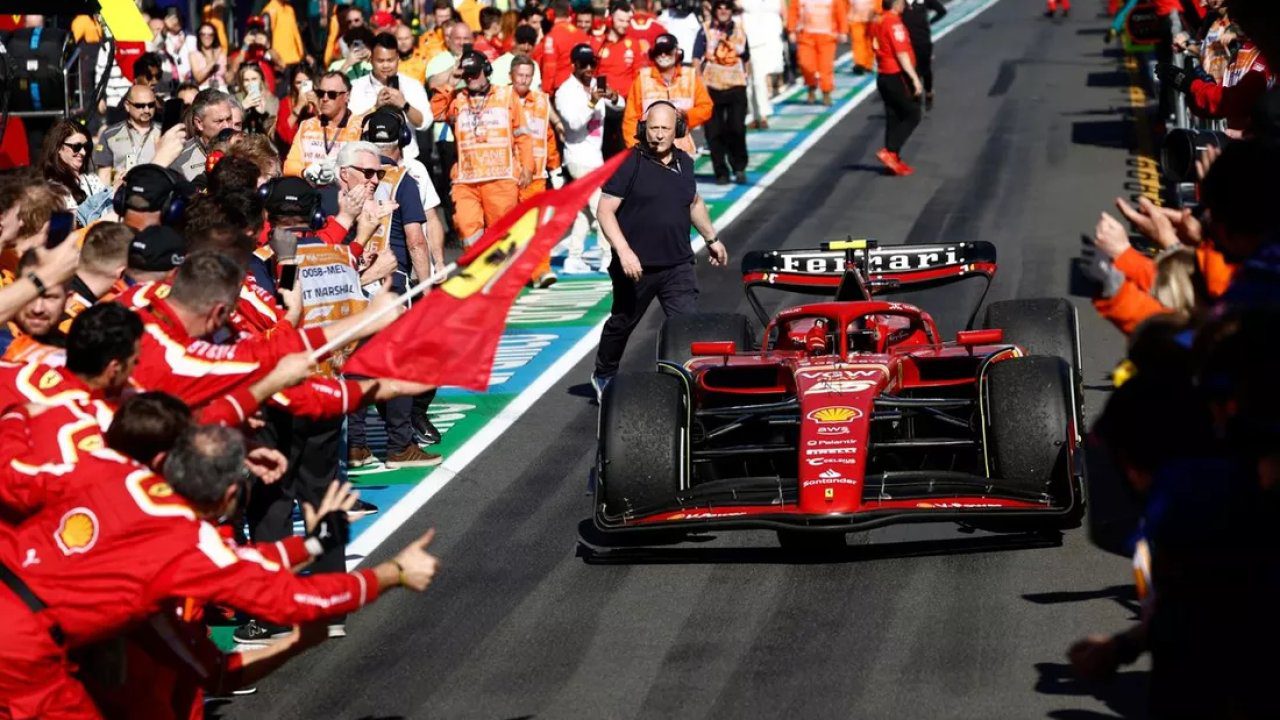 Formula 1'de Şok Transfer: Mercedes'in Yeni Pilotuyla Tanışın!