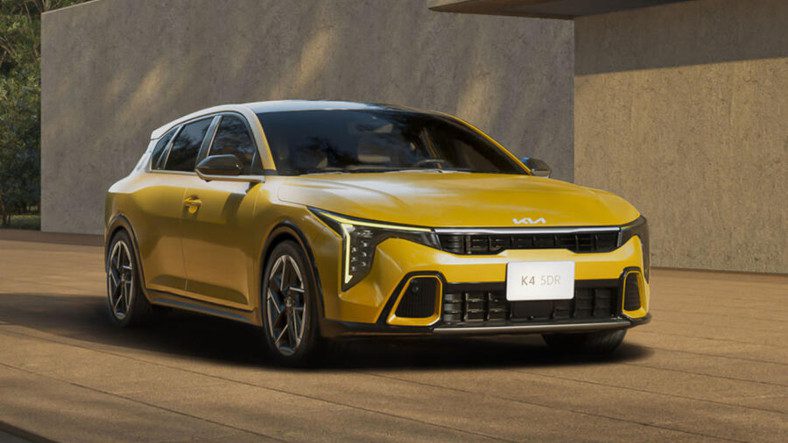 Kia’nın Yeni Hatchback Modeli K4 Tanıtıldı: Ceed’in Yerini Alabilir Mi?